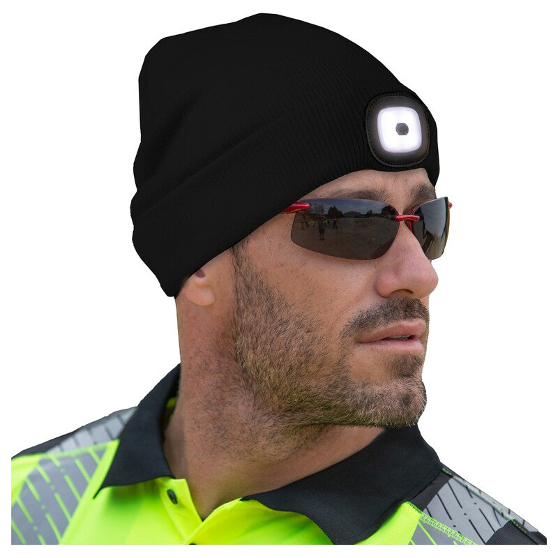 S109LED FLASHLIGHT BEANIE CAP